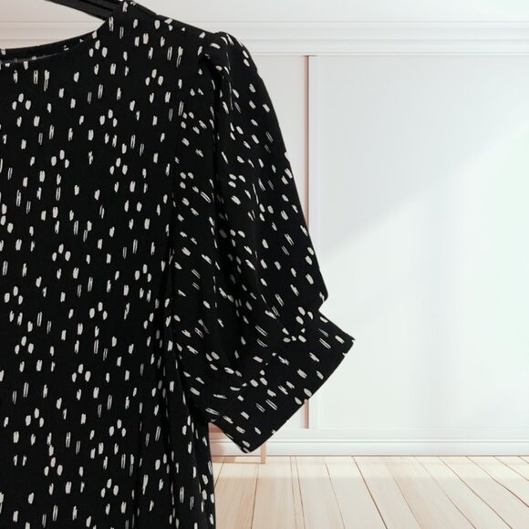 Worthington Black & White Smear Dot Puff Sleeve Top Size Medium | Trendy & Chic - Picture 5 of 11